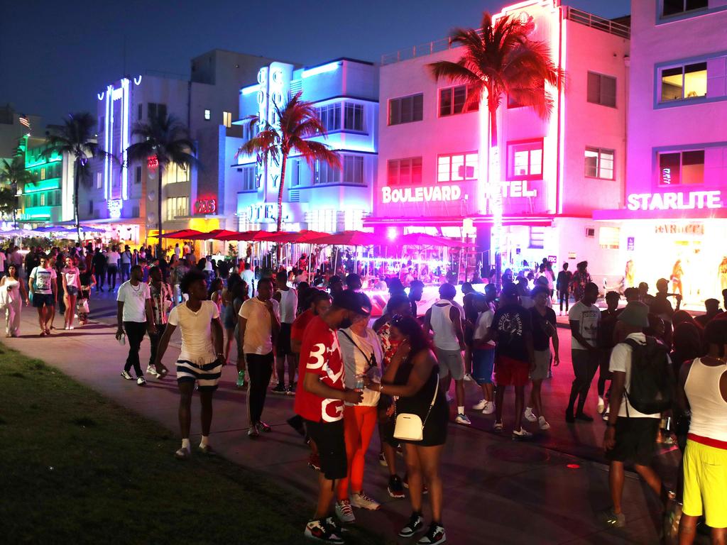 Spring Break spirals out of control in Miami, SWAT teams fire warning ...