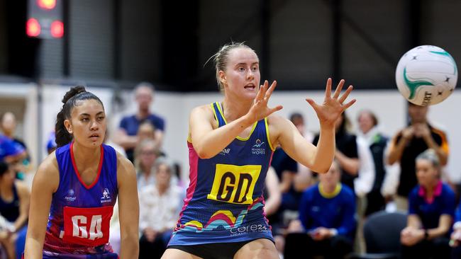 Peninsula co-captain April Bethune playing in the Victorian Netball League (VNL). Picture: Grant Treeby/Netball Victoria.