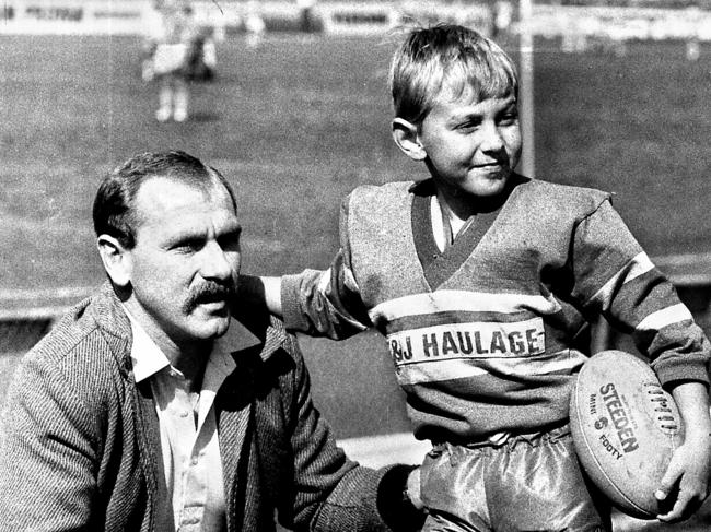 Cronulla RL player Steve Rogers with son Mathew (Mat) (8), before mini league semi-final at Endeavour Field in 1984. Rugby League Roge/Fam