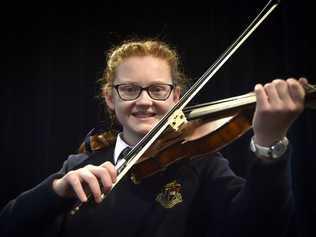 Charlotte Lacey in section 322: String Solo. City of Toowoomba Eisteddfod at Empire Theatre complex. July 2018. Picture: Bev Lacey