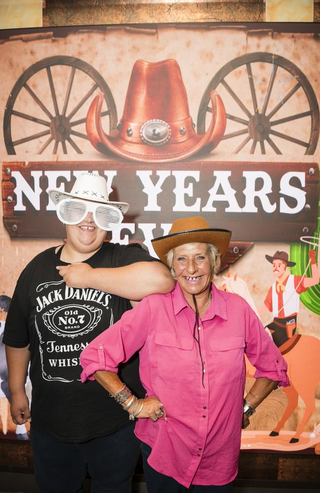 Jessica Bouma (left) and Helen-Jane Nyhof at New Year's Eve at City Golf Club, Sunday, December 31, 2023. Picture: Kevin Farmer