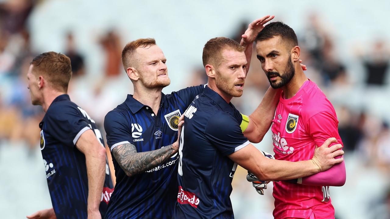 Mark Birighitti (right) has left the Central Coast Mariners to join Dundee United. Picture: Brendon Thorne/Getty Images