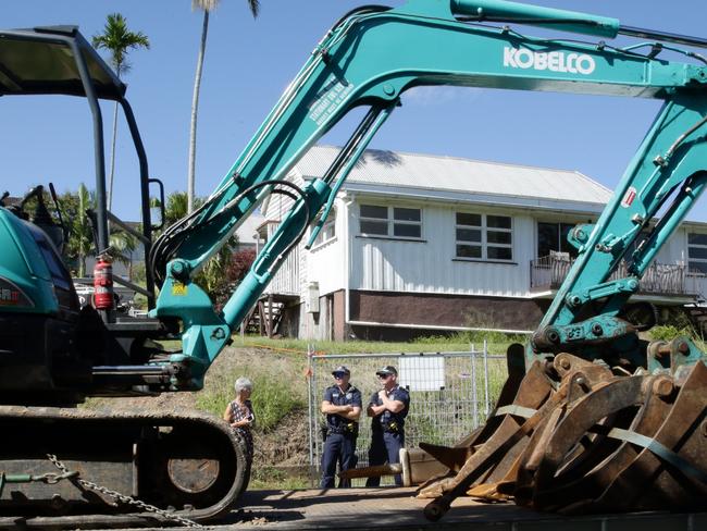 Demolition crew arrive at a Jones St house, Highgate Hill, where demolition of the site was to begin today. Photographer: Liam Kidston.