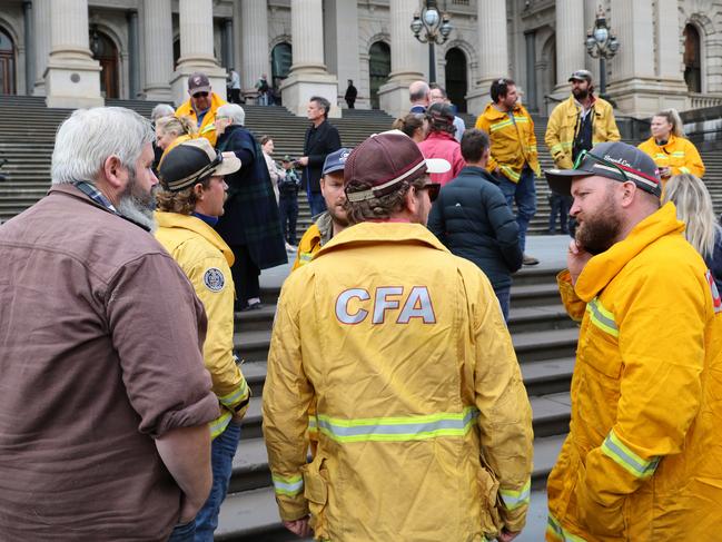 MELBOURNE, AUSTRALIA- NewsWire Photos MAY 09, 2025: Farmers and CFA members gather in front of the Victorian Parliament to vent their anger at the Allan GovernmentÃ¢â¬â¢s bid to pass legislation imposing a $616m hike in emergency service taxes. Picture:  NewsWire/ David Crosling