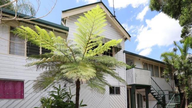 It's located in the heart of Lismore and offers a savvy buyer plenty of opportunities.