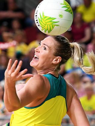 Caitlin Bassett has eyes only for the ball. Picture: Getty Images