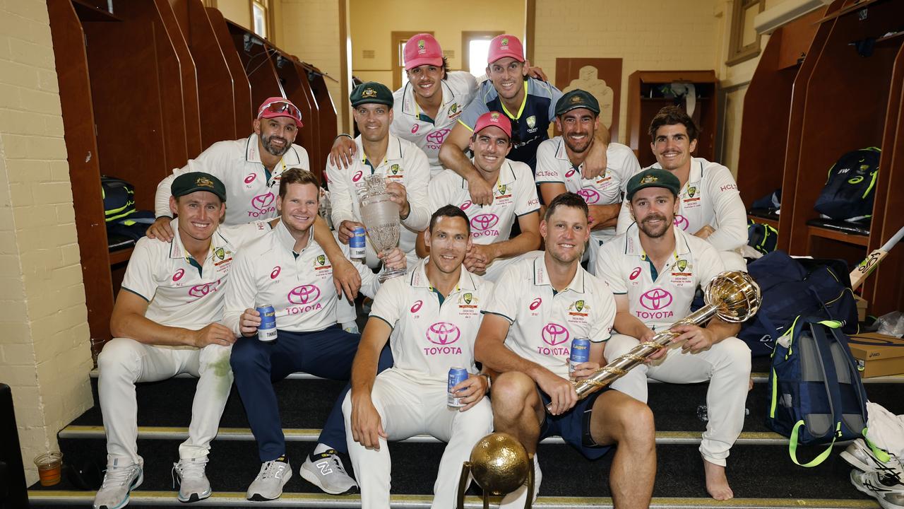 Changeroom pic ignites Aussie cricket debate