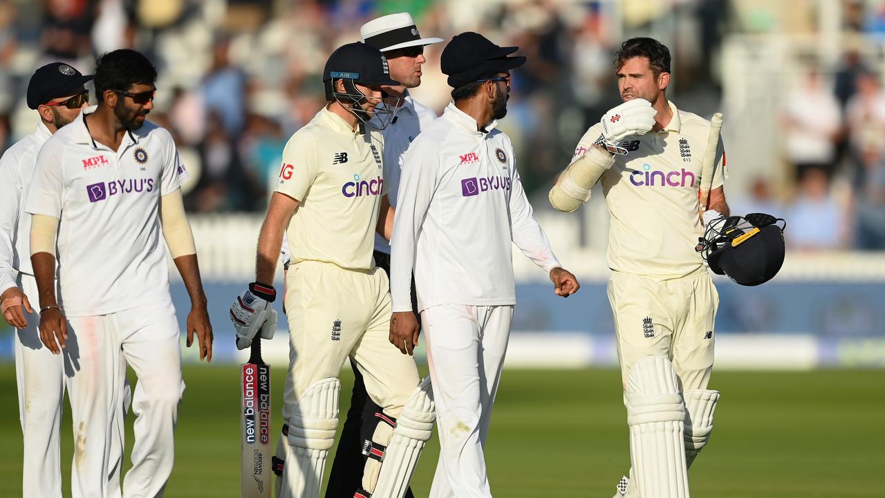 LONDON, ENGLAND - AUGUST 14: Jimmy Anderson of England (R) has words with Jasprit Bumrah of India (L) at the end of the Second LV= Insurance Test Match: Day Three between England and India at Lord's Cricket Ground on August 14, 2021 in London, England. (Photo by Mike Hewitt/Getty Images)