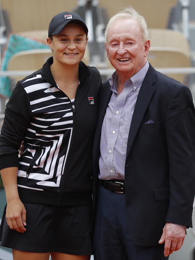 Rod Laver congratulates Ash Barty after her 2019 French Open win. (AP Photo/Michel Euler)