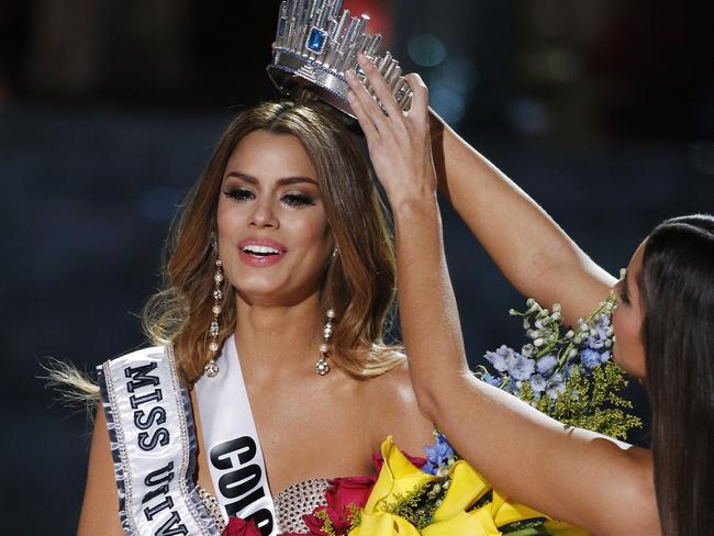 Pageant - Miss Universe 2015: Miss Colombia says no to porn after humiliating TV  crowning | Herald Sun