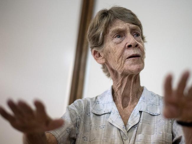 (FILES) In this file photo taken on July 20, 2018, Australian nun Patricia Fox gestures during a press conference in Manila. - Fox, an Australian nun who battled a government bid to expel her from the Philippines after she angered President Rodrigo Duterte, said on October 31 she will leave rather than face certain arrest and deportation. (Photo by Noel CELIS / AFP)