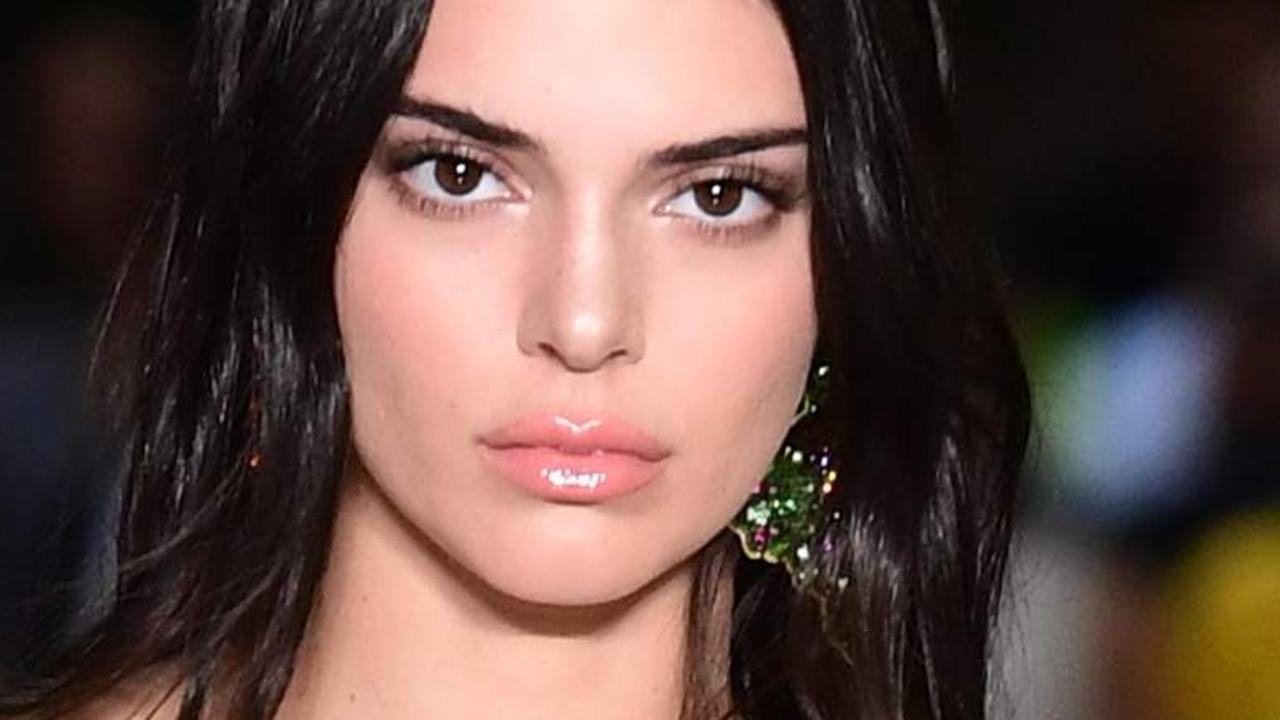 Kendall Jenner fires back on Twitter about controversial model comments ...