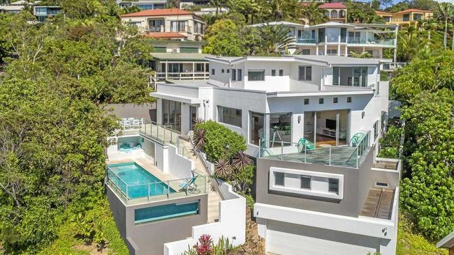 35 SEAVIEW TERRACE, SUNSHINE BEACH