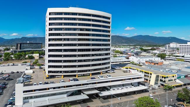 The Cairns Corporate Tower on Lake St, Cairns city has been put up for sale. Picture: Front Row Foto