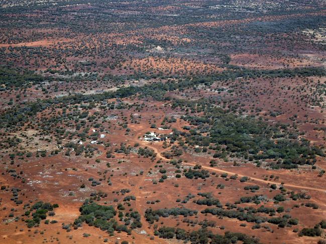 Generic Tourism  countryside near Meekatharra Outback Western Australia Pic Stewart Allen Z-Migr-AllFuturePic