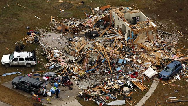 Tornado death: Husband on FaceTime call with wife as she is sucked into ...