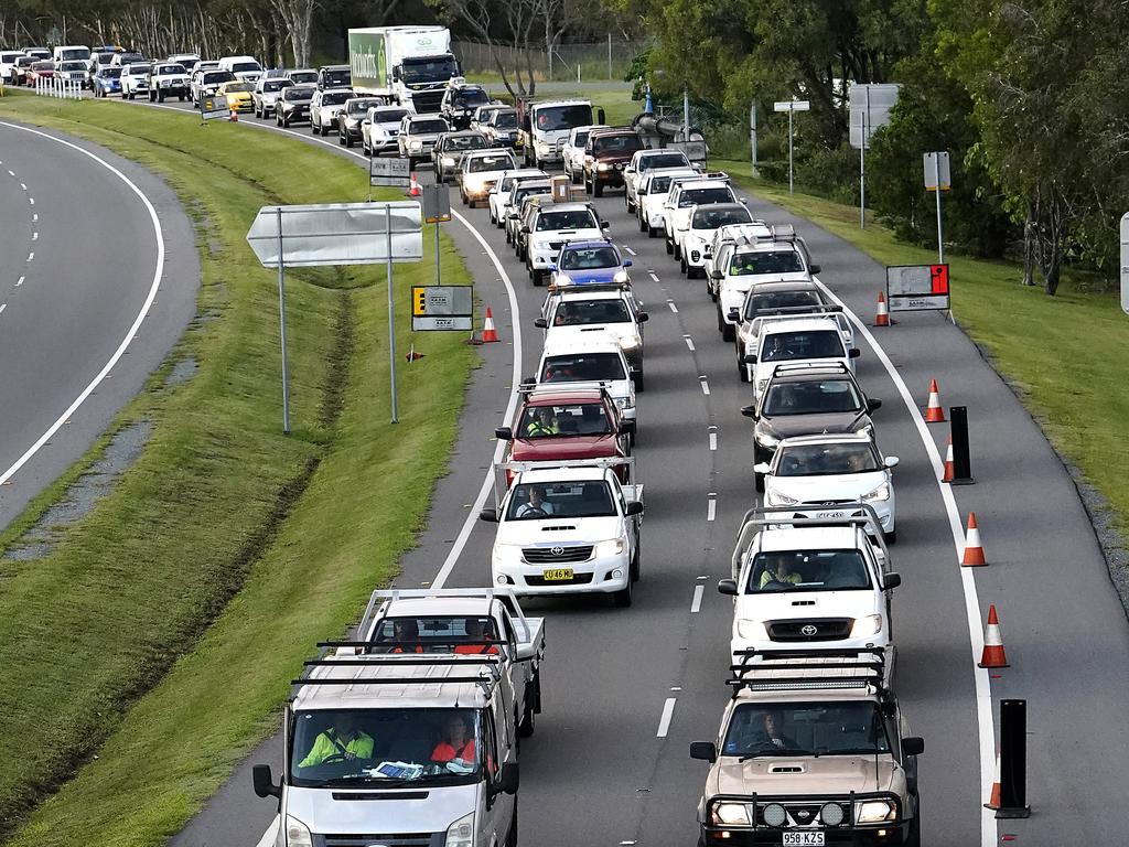 Long lines of traffic will build on NSW motorways as holiday-makers return from the Easter long weekend. Picture: AAP Image/Dave Hunt