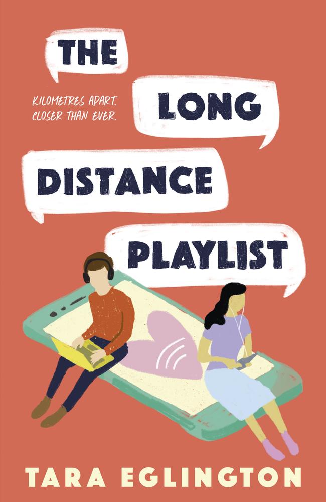 The front cover of The Long Distance Playlist by Tara Eglington.