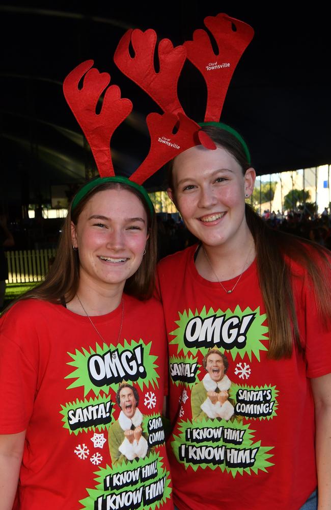 Carols by Candlelight at Riverway 2022. Maya Williams and Emily Ryan. Picture: Evan Morgan