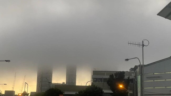A heavy fog settles over Brisbane. Picture: Marie Marciano
