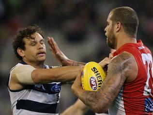 Geelong v Sydney Lance Franklin slaps Steven Motlop 4th term   Picture:Wayne Ludbey