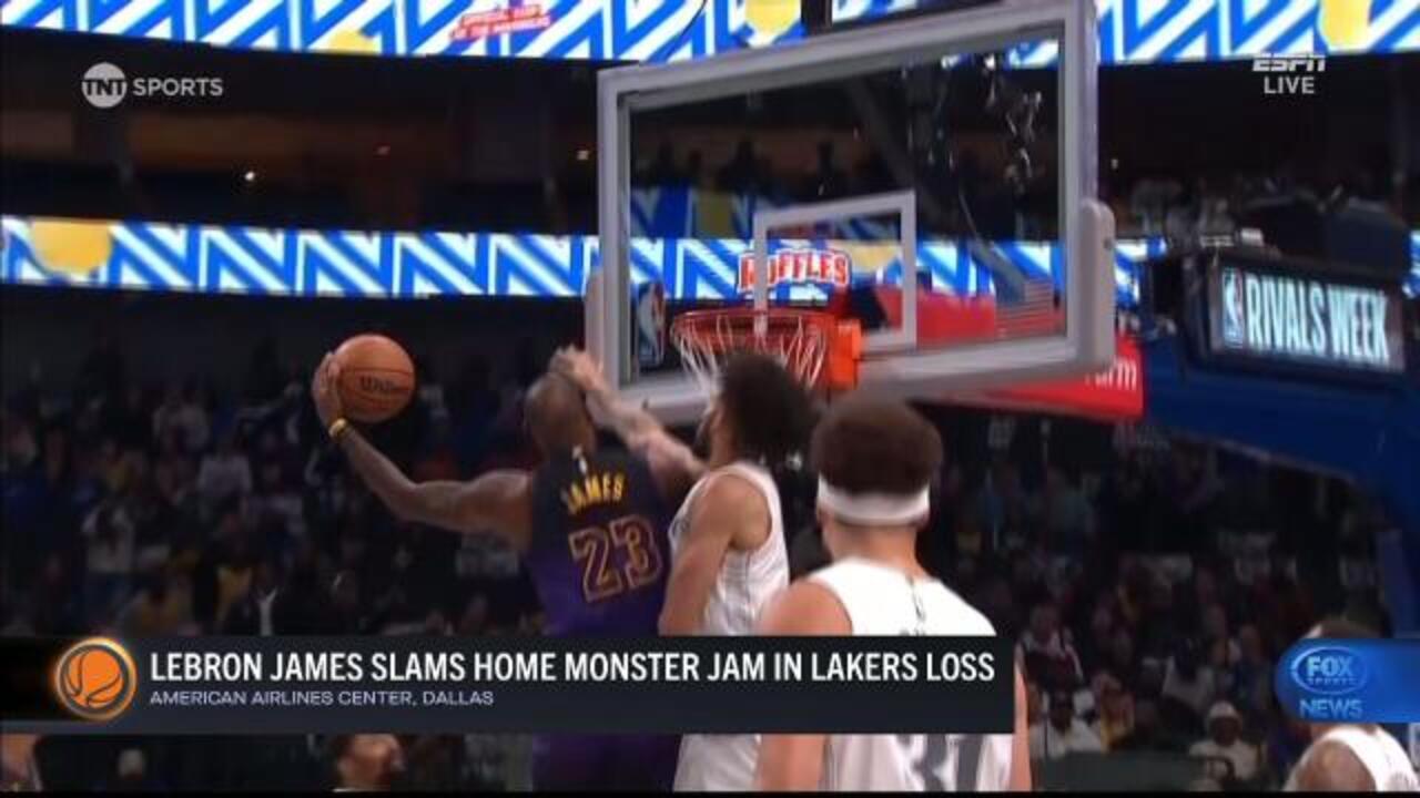 LeBron slams MONSTER dunk in Lakers loss