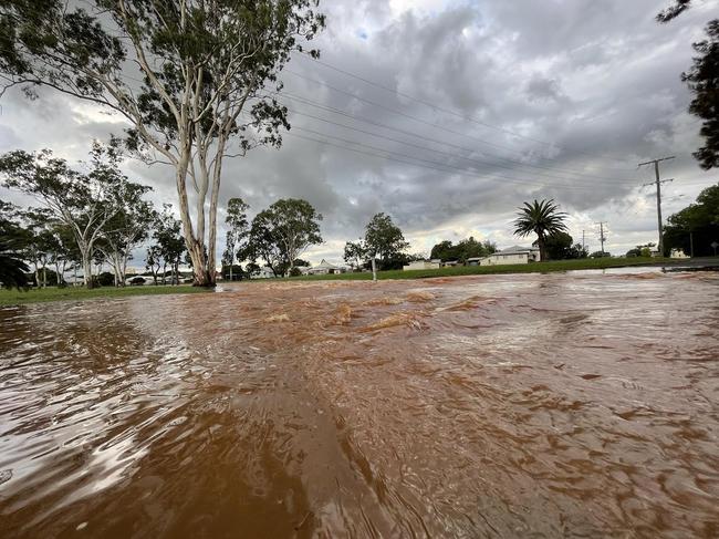 Flooding at Bell Street in Kingaroy (5.25pm). Photo/South Burnett local