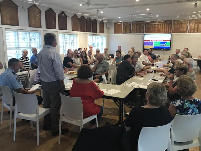 A meeting held on Monday night to discuss concerns over public drinking on East Esplanade. Picture: Supplied.