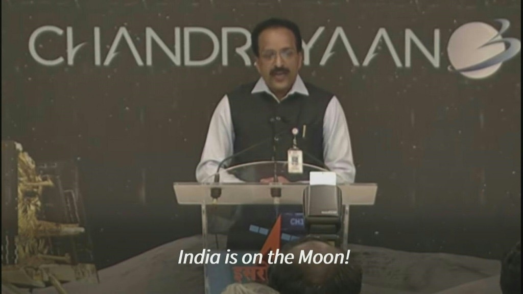 Indyjski łazik rozpoczyna eksplorację południowego bieguna Księżyca
