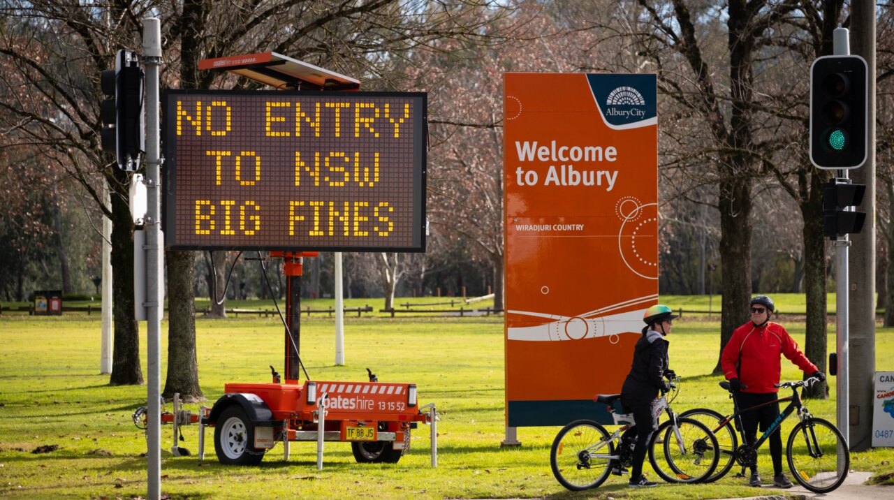 LOCKED OUT: Border shuts between NSW and Vic as coronavirus death toll rises