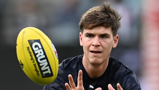 MELBOURNE, AUSTRALIA - MAY 29: Paddy Dow of the Blues warmsup during the round 11 AFL match between the Collingwood Magpies and the Carlton Blues at Melbourne Cricket Ground on May 29, 2022 in Melbourne, Australia. (Photo by Quinn Rooney/Getty Images)