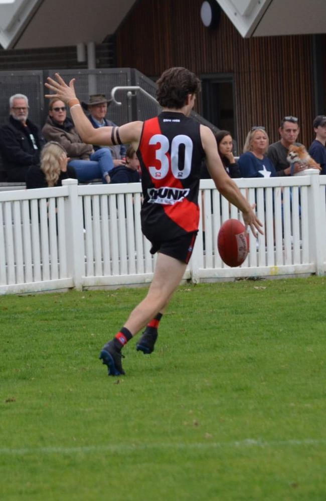 Finn Geddes boots Black Rock into attack.