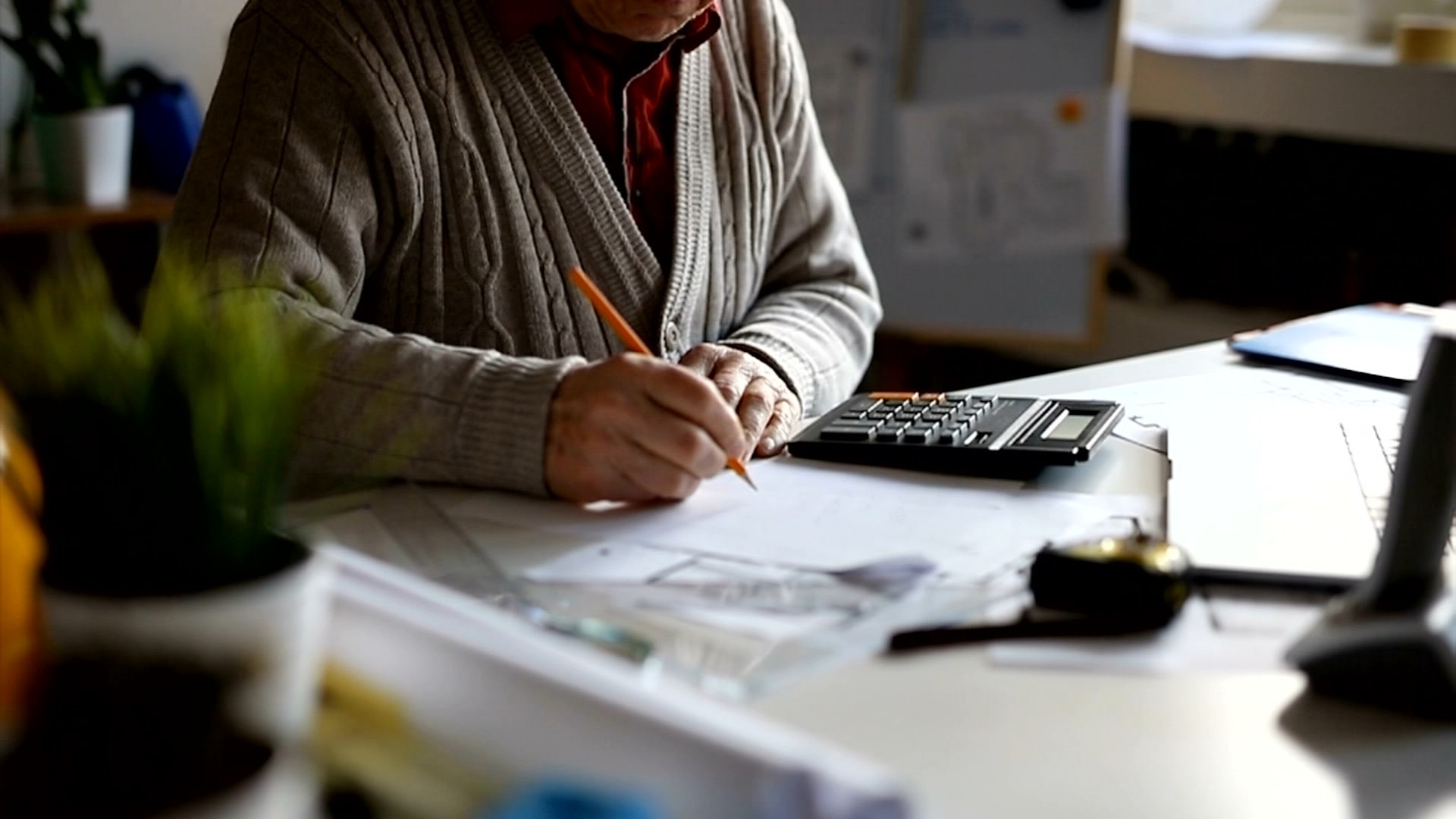 Today’s News Headlines: Labor's tax plan risks $25b super exodus