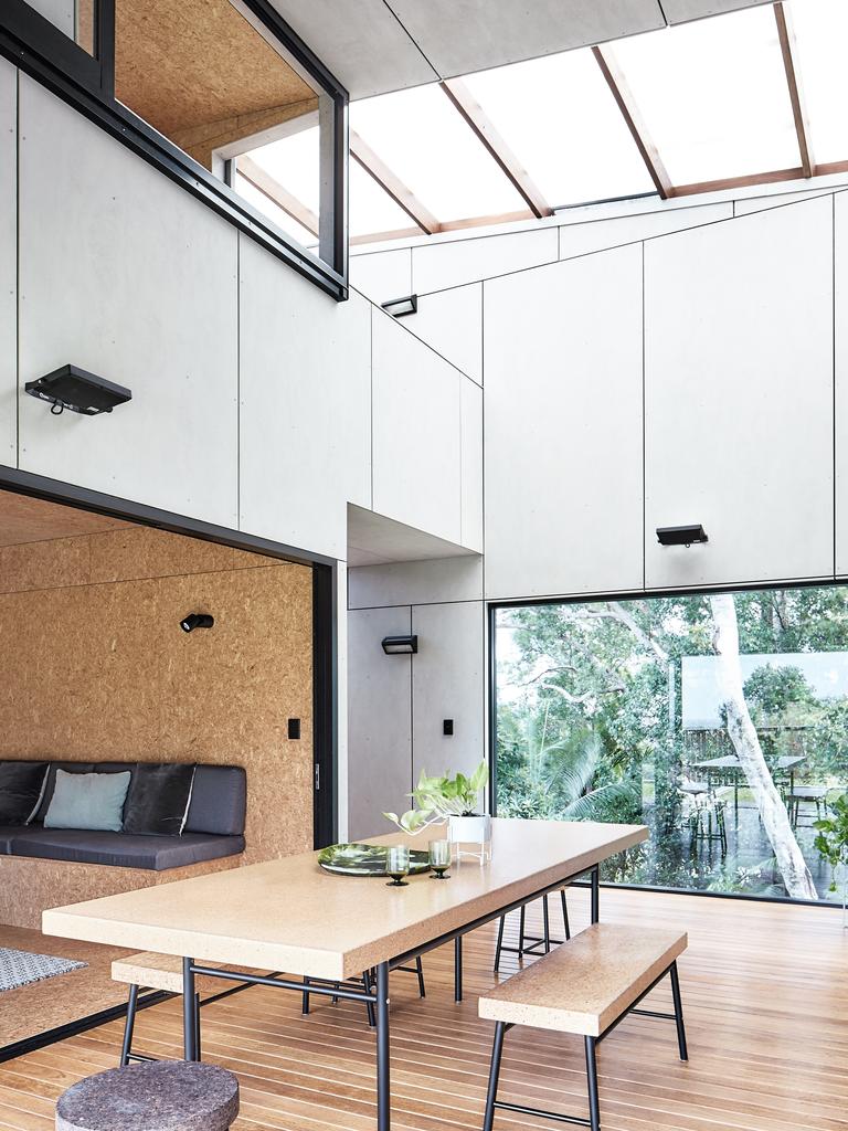 This home in Ocean Shores, designed by Brisbane-based architecture firm Atelier Chen Hung, featured on Grand Designs Australia. It is now being leased as a holiday home.