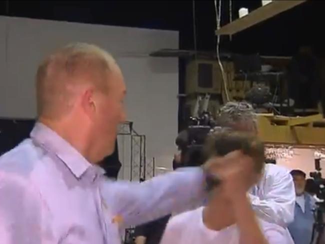 Fraser Anning is egged by 17 year old William Connolly #Eggboy. 