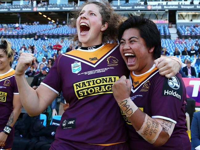 SYDNEY, AUSTRALIA - SEPTEMBER 30:  Chelsea Lenarduzzi and Maitua Feterika of the Broncos celebrate with minutes to go during the 2018 NRL Women's Premiership Grand Final match between the Sydney Roosters and the Brisbane Broncos at ANZ Stadium on September 30, 2018 in Sydney, Australia.  (Photo by Cameron Spencer/Getty Images)