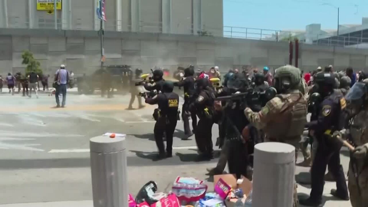Protesters pushed back in Los Angeles after National Guard deployed