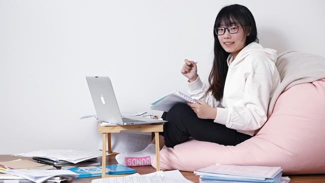 Colleen Gao, is completing her HSC, and topped her year despite being unable to return to school from China for two years during the Covid pandemic. Picture: Sam Ruttyn