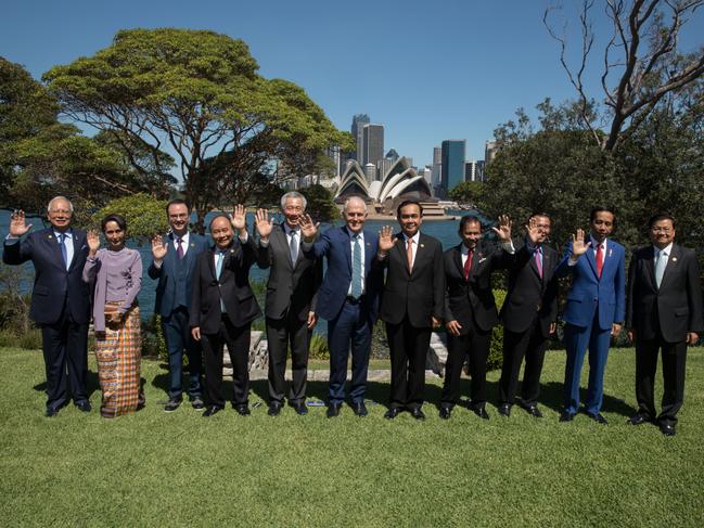 ASEAN-Australia Retreat Family PhotoASEAN leaders pose at the ASEAN in Australia Special Summit in Sydney, Saturday, March 17, 2018. Pictured are (from left to right) - Lao PDR's Prime Minister His Excellency Dr Thongloun Sisoulith, Indonesia's President His Excellency Mr Joko Widodo, Cambodia's Prime Minister Samdech Akka Moha Sena Padei Techo Hun Sen, Brunei Darussalam's Sultan and Prime Minister His Majesty Sultan Haji Hassanal Bolkiah Mu’izzaddin Waddaulah, Thailand's Prime Minister His Excellency General Prayut Chan-o-cha, Australia's Prime Minister The Hon. Malcolm Turnbull MP, Singapore's Prime Minister His Excellency Mr Lee Hsien Loong, Vietnam's Prime Minister His Excellency Mr Nguyen Xuan Phuc, Philippines' Secretary of Foreign Affairs and Special Envoy of the President, The Honourable Alan Peter Cayetano, Myanmar's State Counsellor Her Excellency Daw Aung San Suu Kyi, Malaysia's Prime Minister YAB Dato’ Sri Mohd Najib bin Tun Haji Abdul Razak.  Photograph by Andrew Taylor/ ASEANinAus