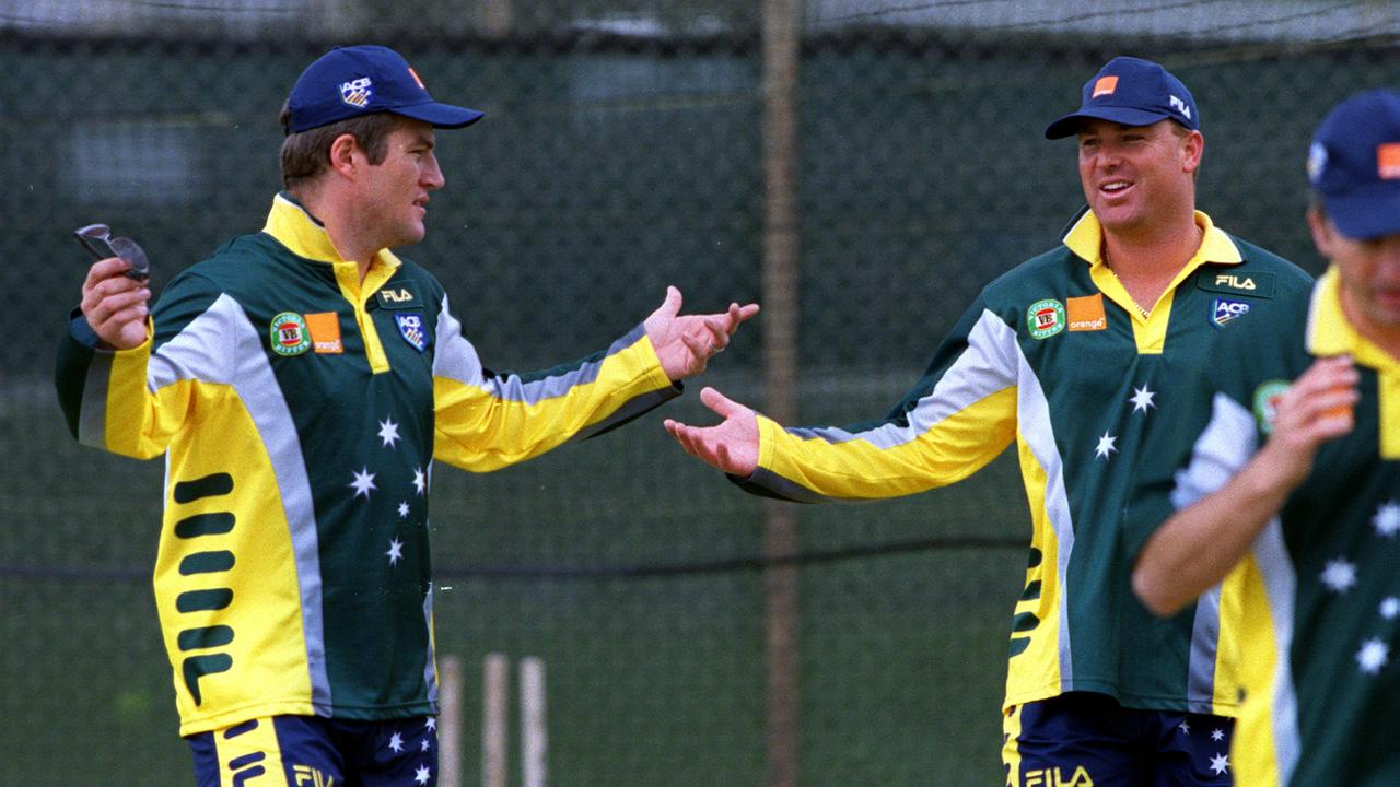 Warnie with fellow tweaker Stuart McGill at Australian training.