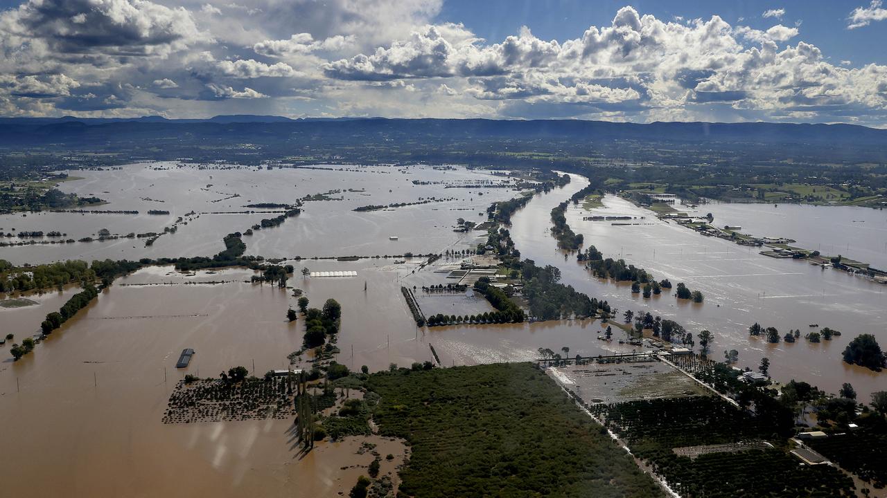 NSW Floods Photo Gallery: Rescues, Debris, Flooded Homes | Daily Telegraph