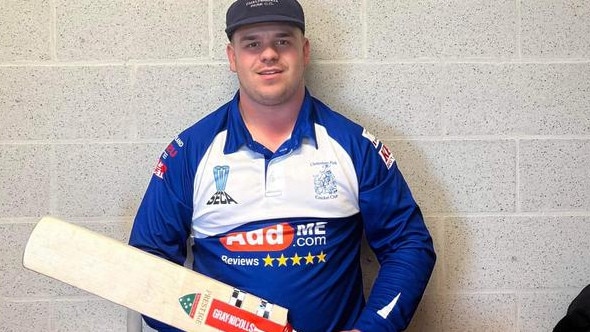 Zach Rattray and his Gray-Nicolls Prestige.