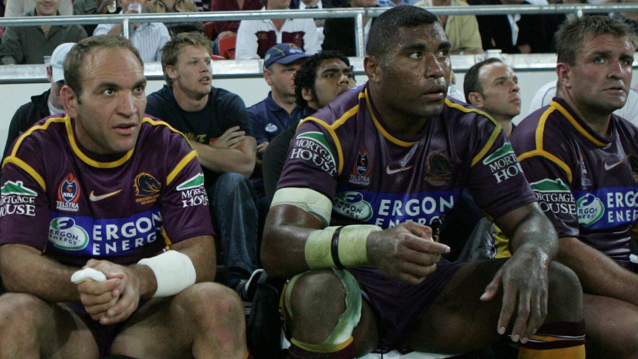 Gorden Tallis on the bench with Petero Civoniceva and Shane Webcke.