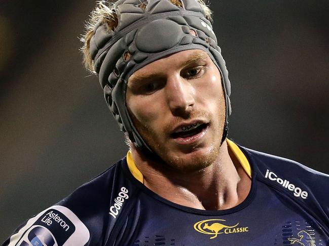 CANBERRA, AUSTRALIA - APRIL 02: David Pocock of the Brumbies looks dejected after dropping a pass during the round six Super Rugby match between the Brumbies and the Chiefs at GIO Stadium on April 2, 2016 in Canberra, Australia. (Photo by Mark Metcalfe/Getty Images)