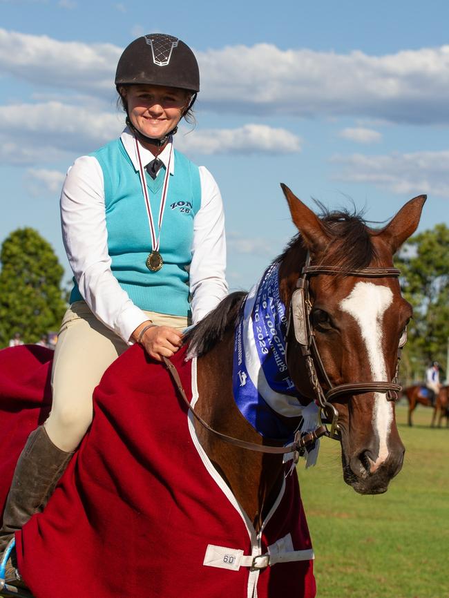 1st place in the PQC State Showjumping Championships 13 and Under 26 100cm class.