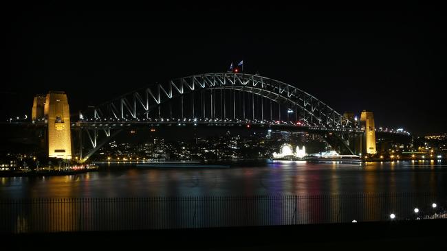 Double whammy: experts claim the Sydney Harbour Bridge and the Sydney Opera House are main terrorist targets.