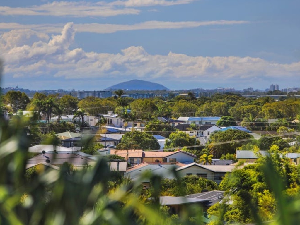 Battery Hill in Caloundra is Australia's most loyal suburb, according to new figures, with the average hold period for house 21 years.