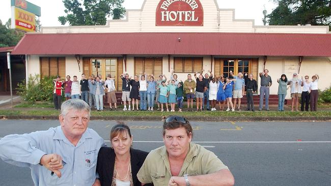 Ron Crew, Leone Hills and Mal Stevens and patrons from the Freshwater Pub protesting against a plan to convert their beloved watering hole into apartments. Photo: Nellie Pratt