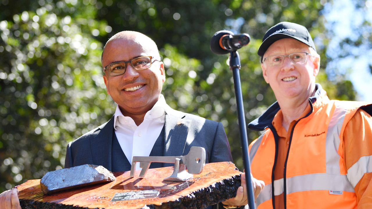 GFG Alliance executive chairman Sanjeev Gupta and Mark Mentha. (AAP Image/David Mariuz)