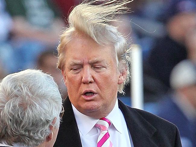 Donald Trump talks with Patriots owner Robert Kraft before the NFL game against the New York Jets at Gillette Stadium.Pictured: Donald Trump and Robert KraftRef: SPL448692  211012  Picture by: Splash NewsSplash News and PicturesLos Angeles: 310-821-2666New York: 212-619-2666London: 870-934-2666photodesk@splashnews.com